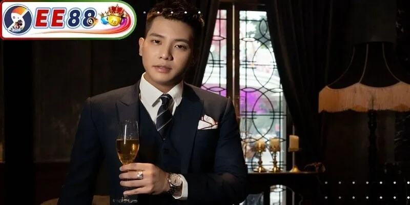 Hùng Anh đặc biệt có mối lương duyên với các cộng sự chuyên môn